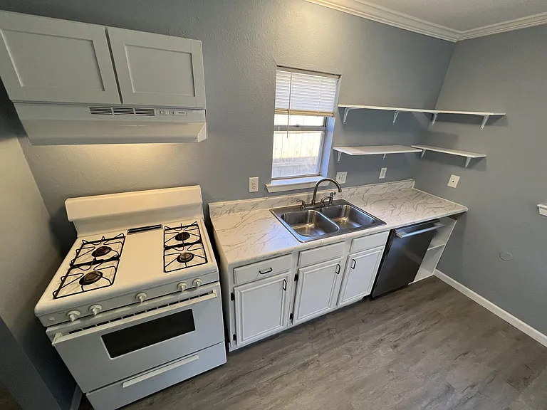 3112 Pueblo Trl — Photo 4