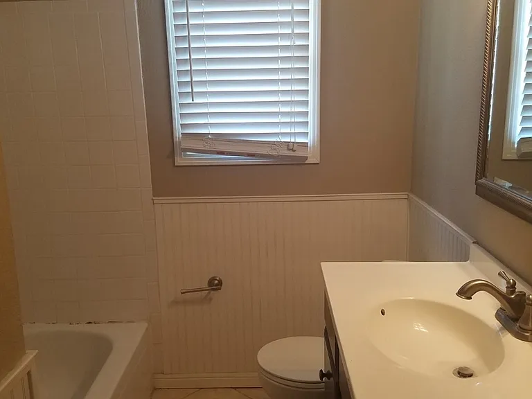 114 Dolphin Ave — Photo 11
