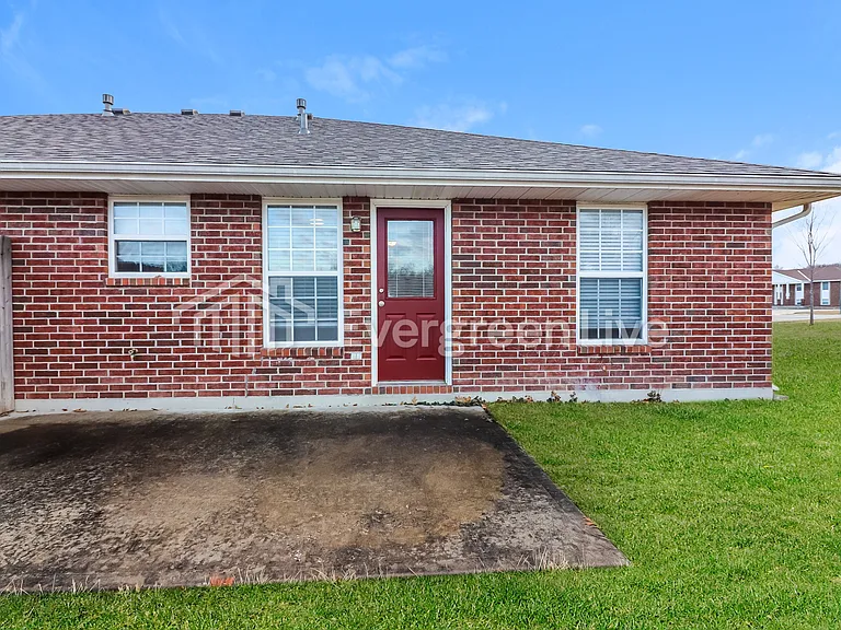 1501 Hawthorne Cir — Photo 15