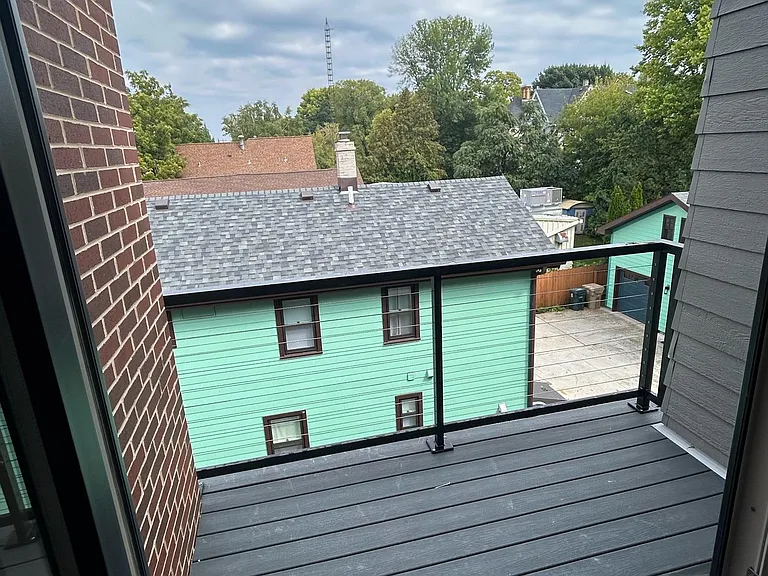 821 Williamson St #105 — Photo 11