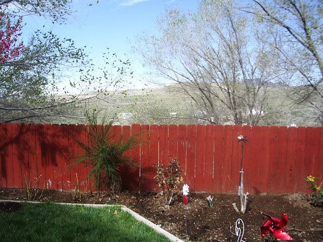 2nd image of 2331 Melody Ln