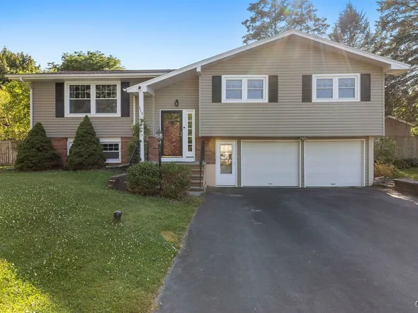113 Craig Cir, Syracuse, NY 13214