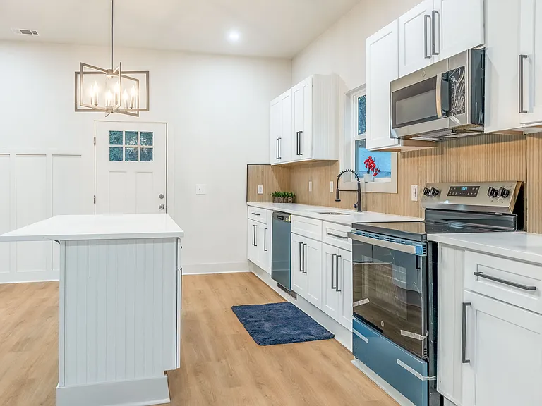 453 Folk Ave — Photo 25