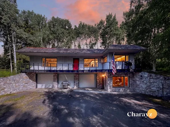 252 Crest Dr, Fairbanks, AK 99712