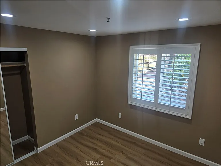421 W Lexington — Photo 13