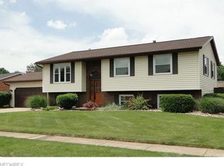 109 Karns Dr, Dover, OH