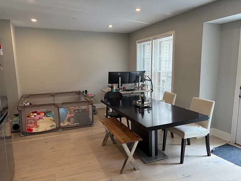 5606 Sutherland Ct — Photo 4