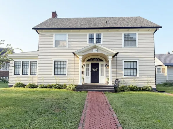 704 E Harrison St, Kirksville, MO 63501
