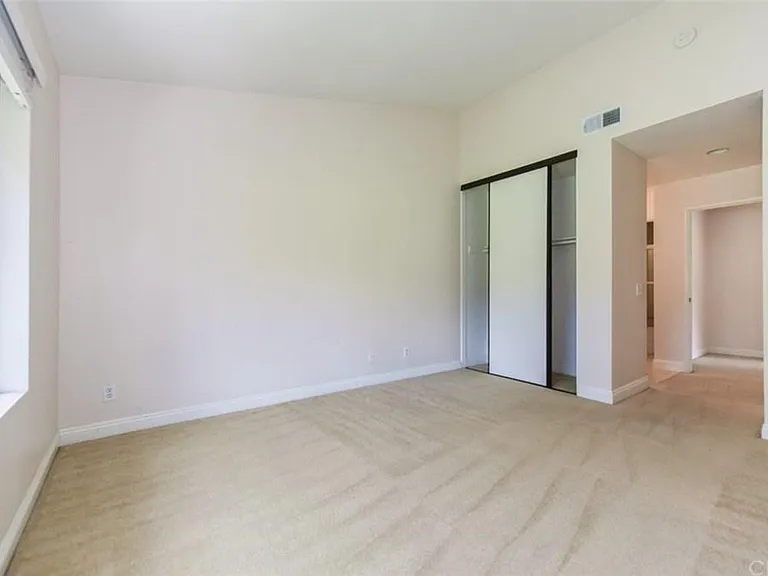 131 Stanford Ct #42 — Photo 2
