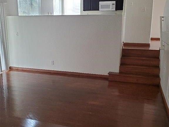 3rd image of 9603 Malvasia Ct