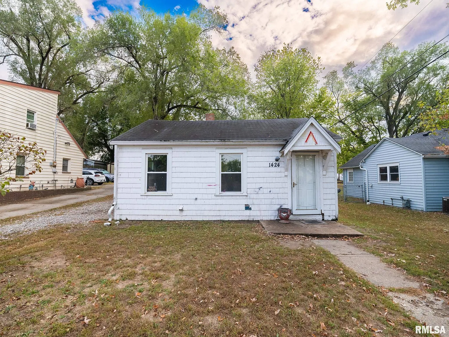 1424 Henry St photo 1