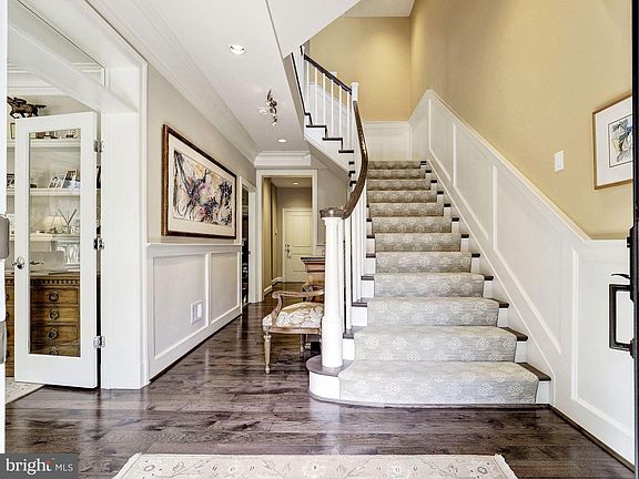 2nd image of 10869 Symphony Park Dr