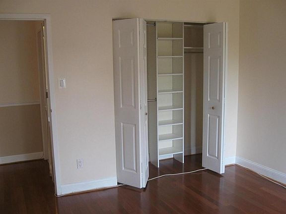 4th image of 6001 Arlington Blvd APT 603