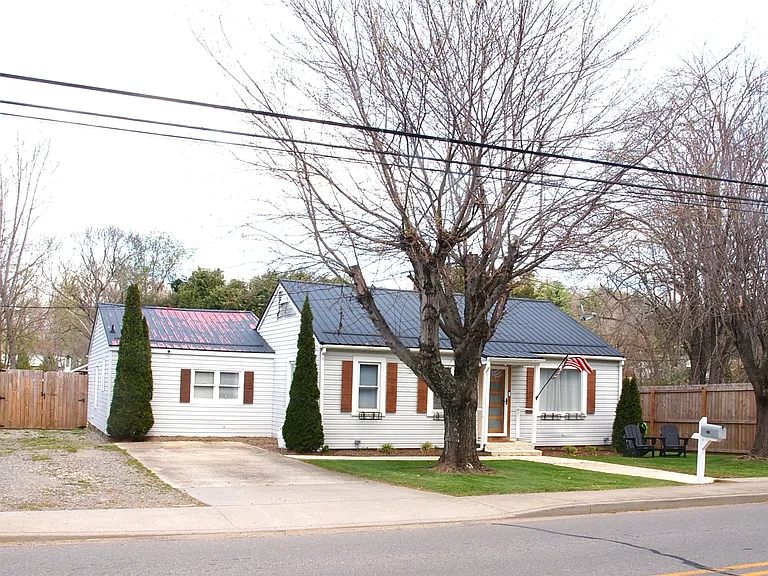 316 Hazelwood Ave — Photo 1