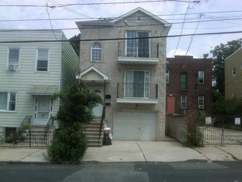 2nd image of 80 Lake St #1