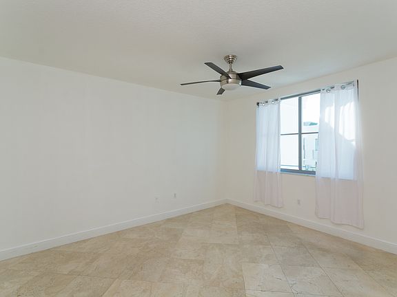 4th image of 110 Washington Ave APT 1804