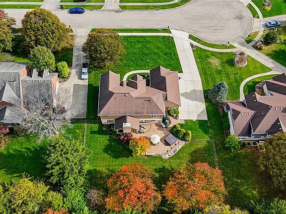 4th image of 10161 Apple Springs Dr