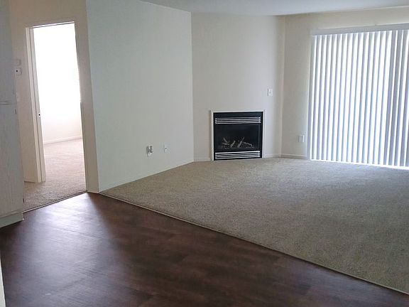 2nd image of 1625 Woodcreek Dr APT 65