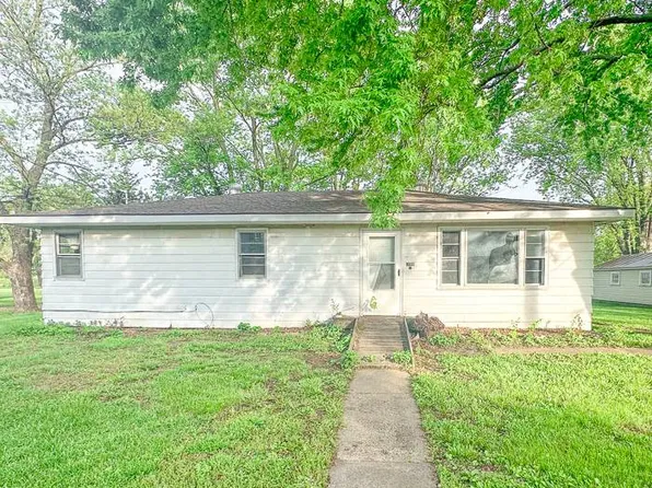 308 Commerce St, Pleasant Hill, IL 62366