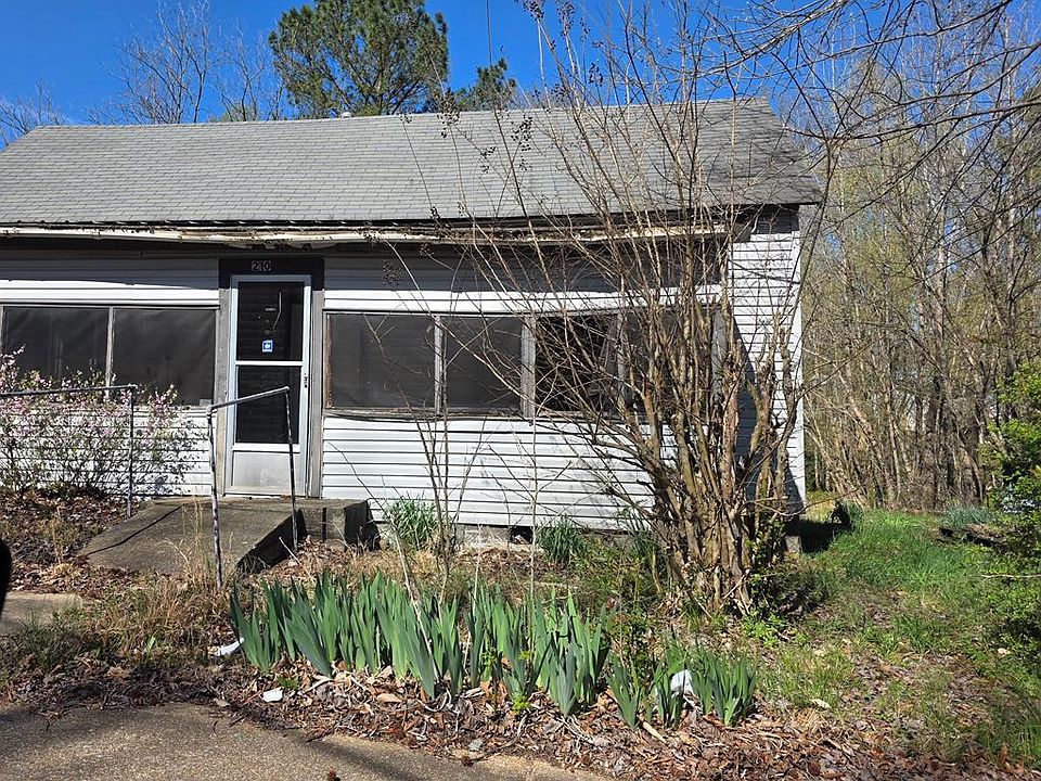 1st image of 210 Routon St