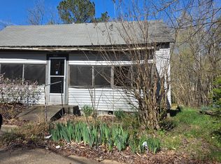 210 Routon St, Paris, TN 38242