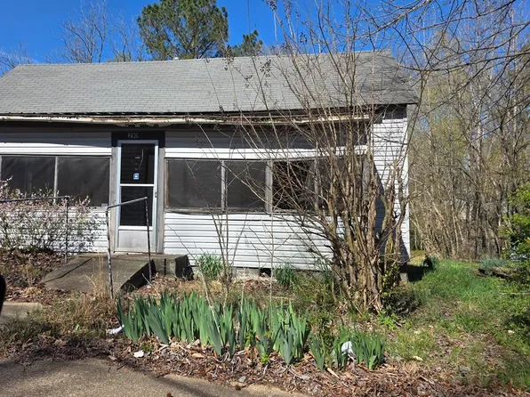 210 Routon St, Paris, TN 38242