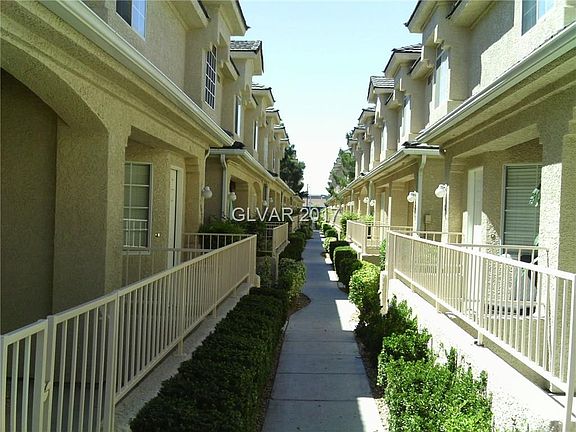 3rd image of 1028 Nevada Sky St #0