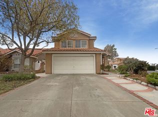 19709 Azure Field Dr, Santa Clarita, CA 91321