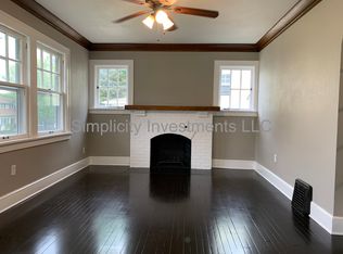 229 18th St NW, Cedar Rapids, IA 52405