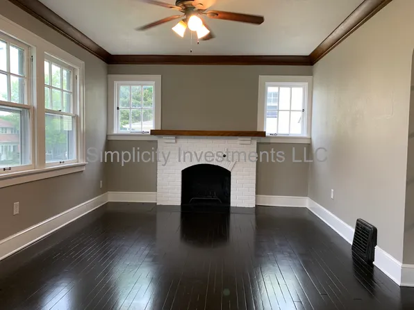 229 18th St NW, Cedar Rapids, IA 52405