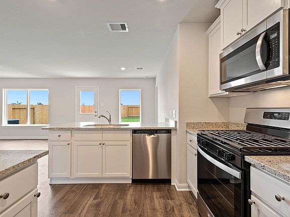 All ktichen appliances included