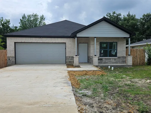 804 S Catherine St, Terrell, TX 75160