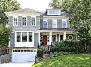 5325 Wapakoneta Rd, Bethesda, MD 20816