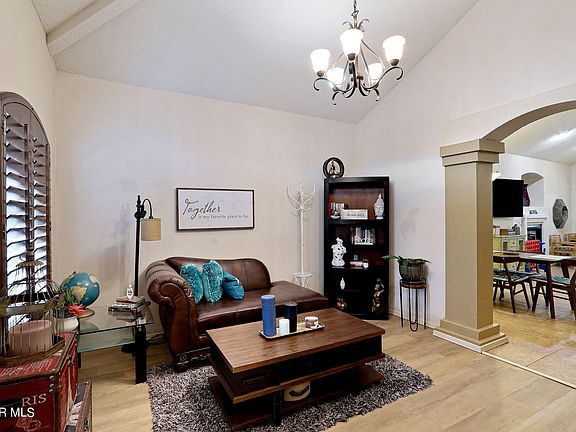 3rd image of 6065 Camden Lake St