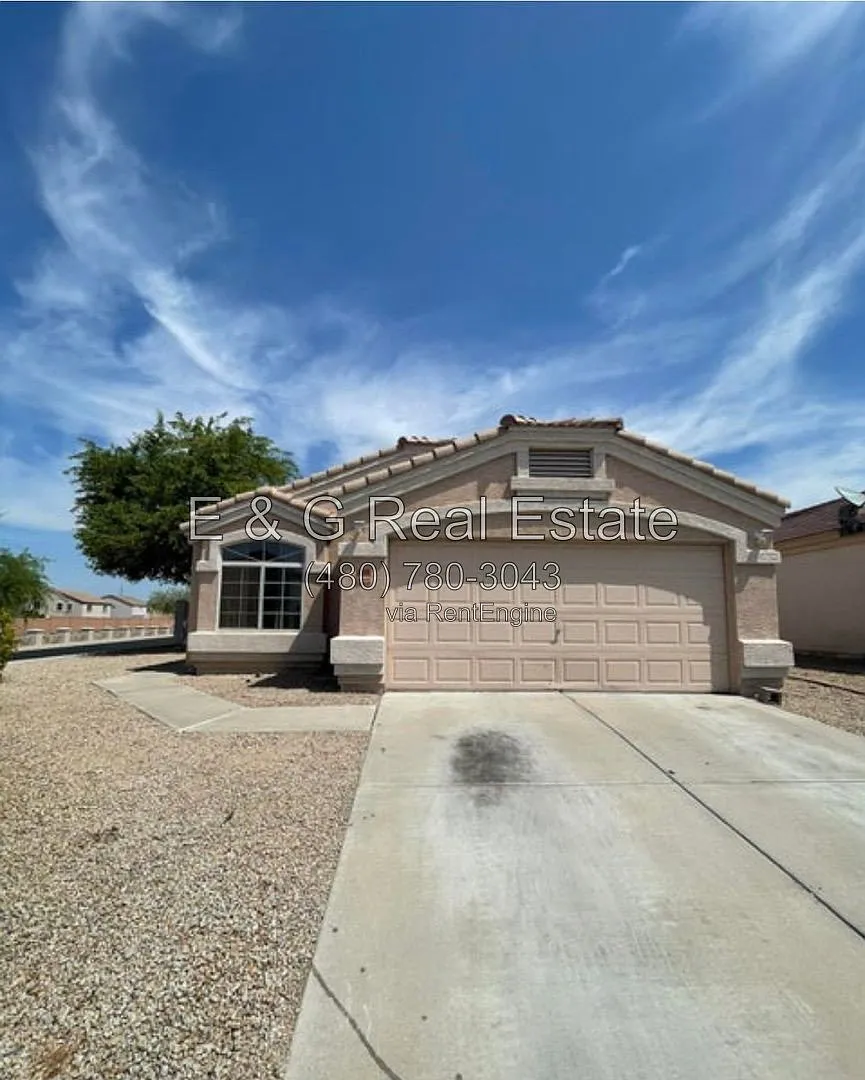 4 bed, 2.0 bath, 1536 sqft, $2,195 — Photo 1
