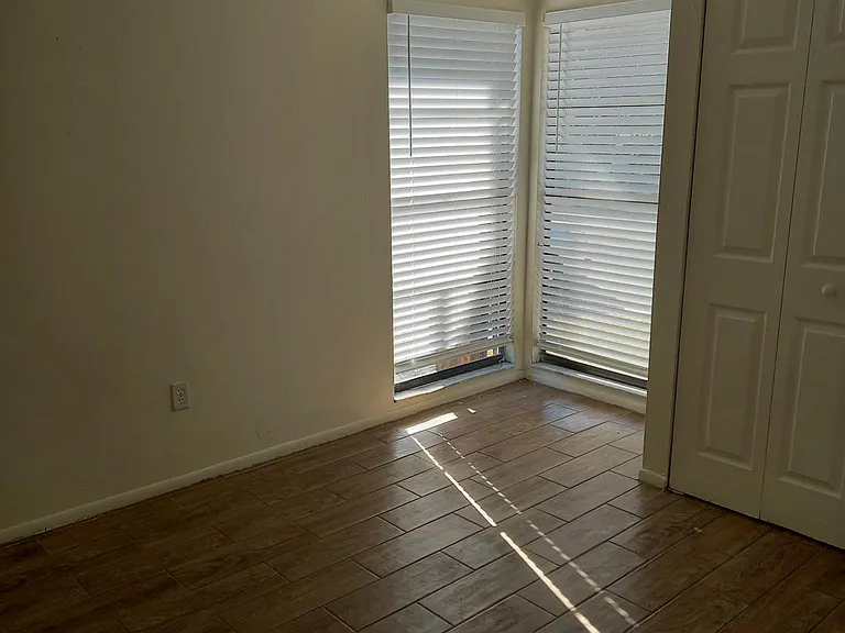 2927 Kelly Ridge Ln — Photo 17