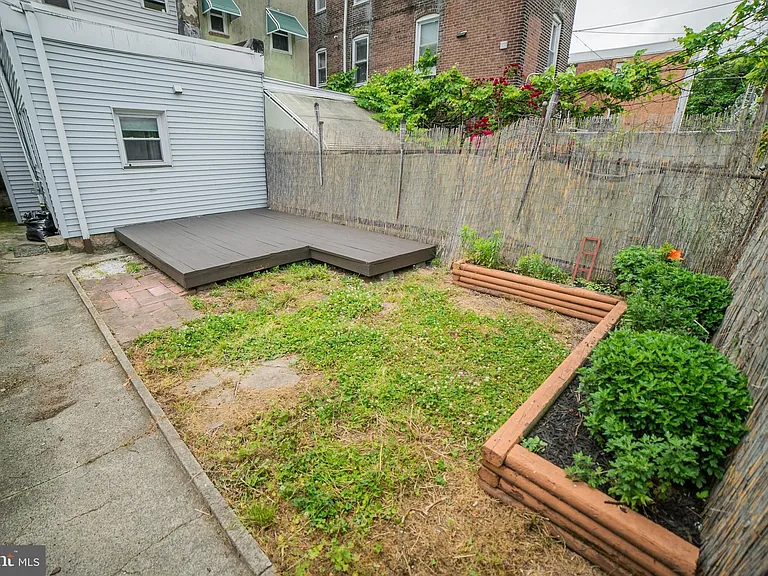 2427 E Allegheny Ave #1 — Photo 17