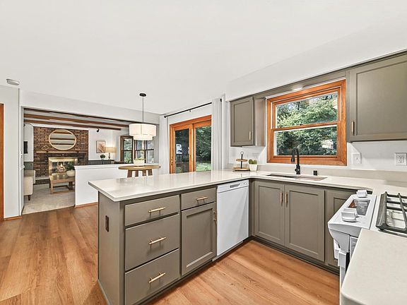 5th image of 6436 Riverdale LANE