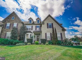 209 Ironstone Ln, Elverson, PA 19520