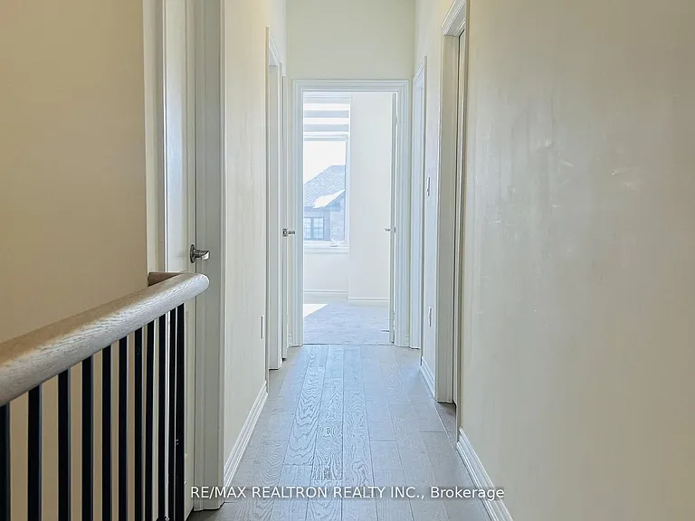 1136 Wilmington Ave — Photo 11