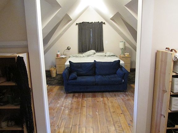 Upstairs bedroom 2: Double closet.