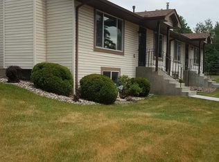 6762 Gretchen Ct N, Saint Paul, MN 55128