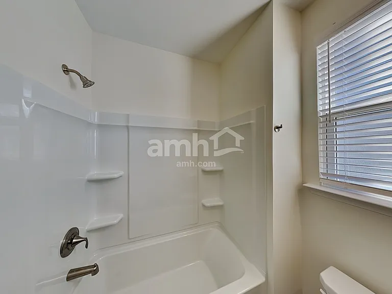 2023 Williamshire Ln — Photo 17