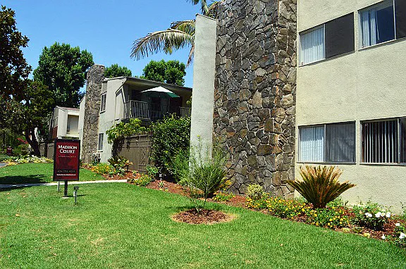 Madison Court Apartments — Photo 20