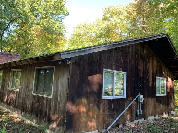 154 Chestnut Tree Hill Rd, Oxford, CT 06478