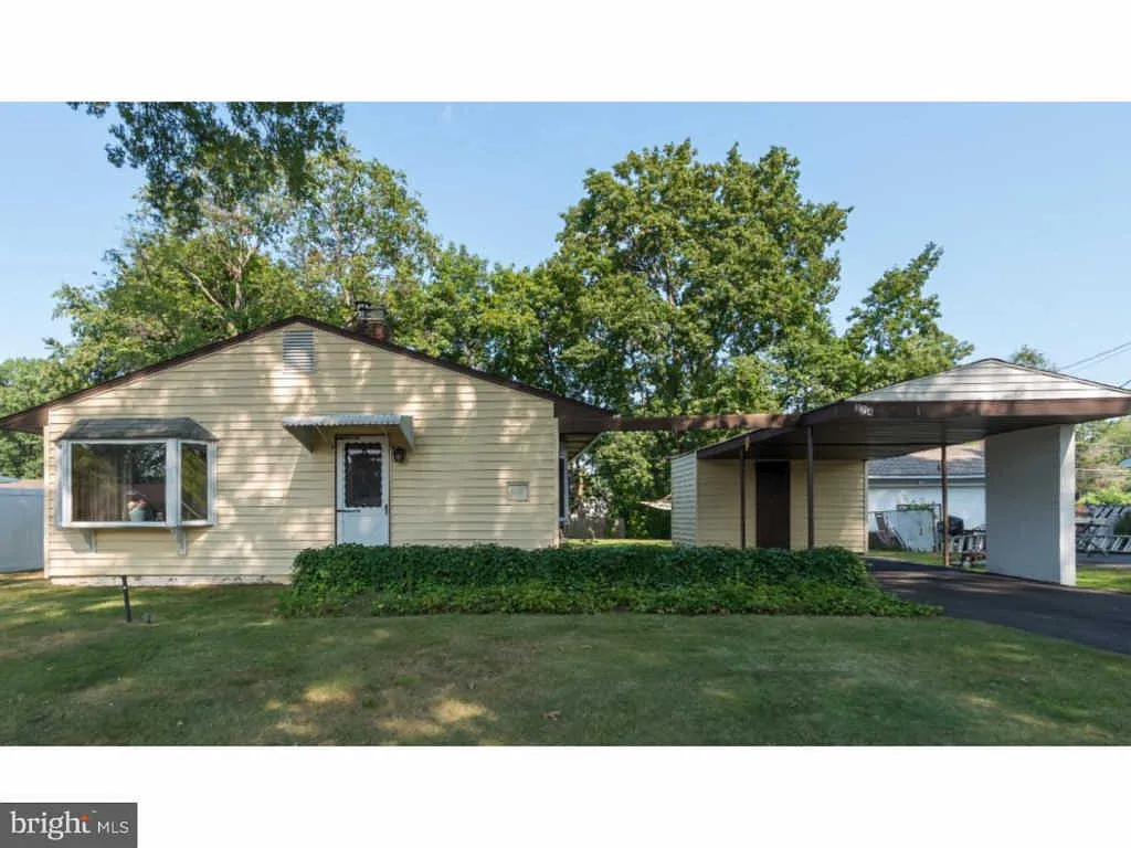 274 Thornridge Dr photo 1
