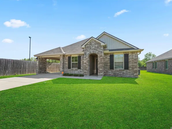 30814 Ava Ln, Walker, LA 70785