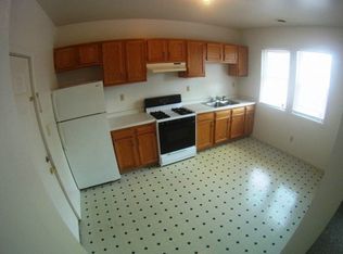 6615 27th Ave APT 2, Kenosha, WI 53143