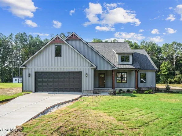 81 Birchtop Circle, Zebulon, NC 27597