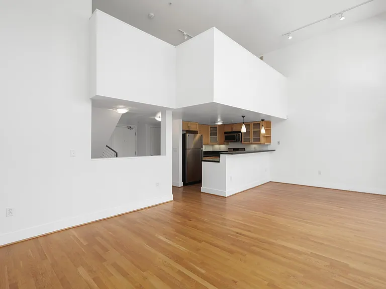 460 Natoma St #12 — Photo 3